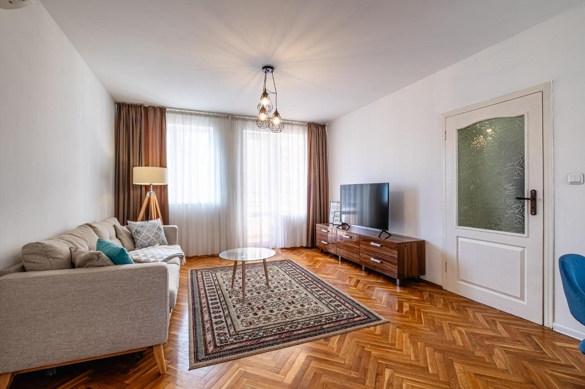 Seaside Serenity Charming Apartment By Sea Garden Варна Экстерьер фото